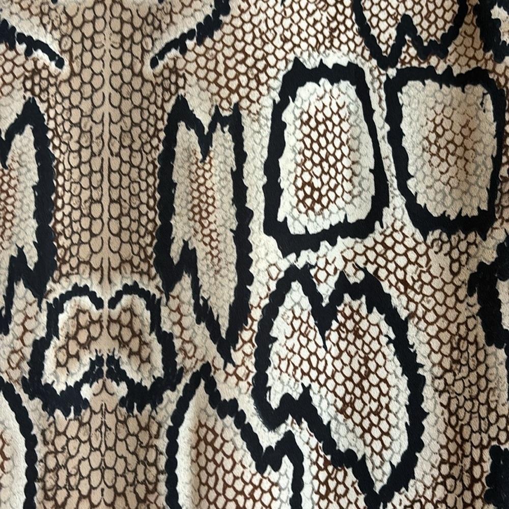 CAbi Serpentine Blouse 3759 Long Sleeve XS Snake Print - Picture 7 of 10